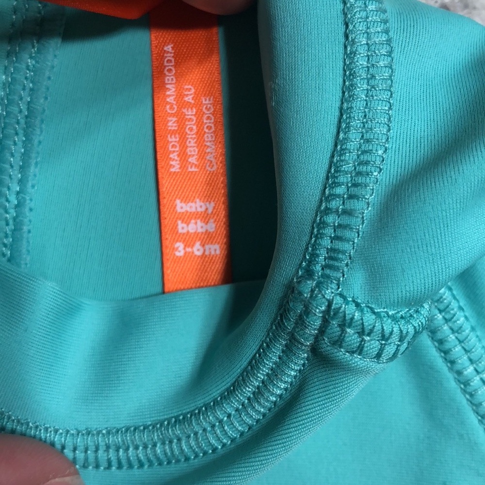 ☀️Fish Swim Top- 3-6months (50+ UPF protection) - Picture 3 of 5